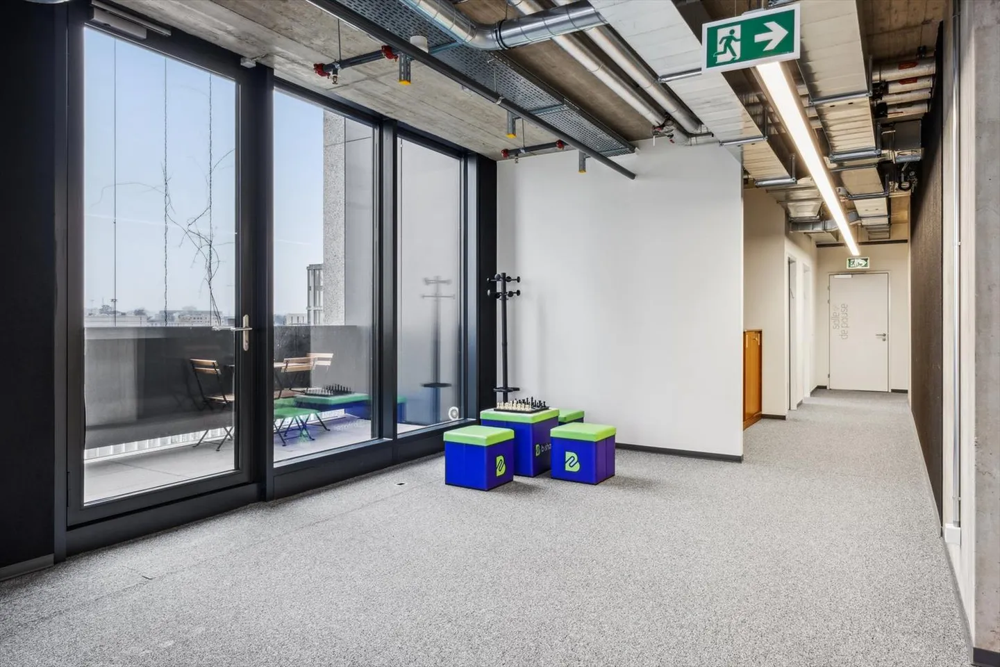 Ufficio di Eccellenza al 7° Piano a Pont-Rouge, Ginevra - Foto 7 di 14