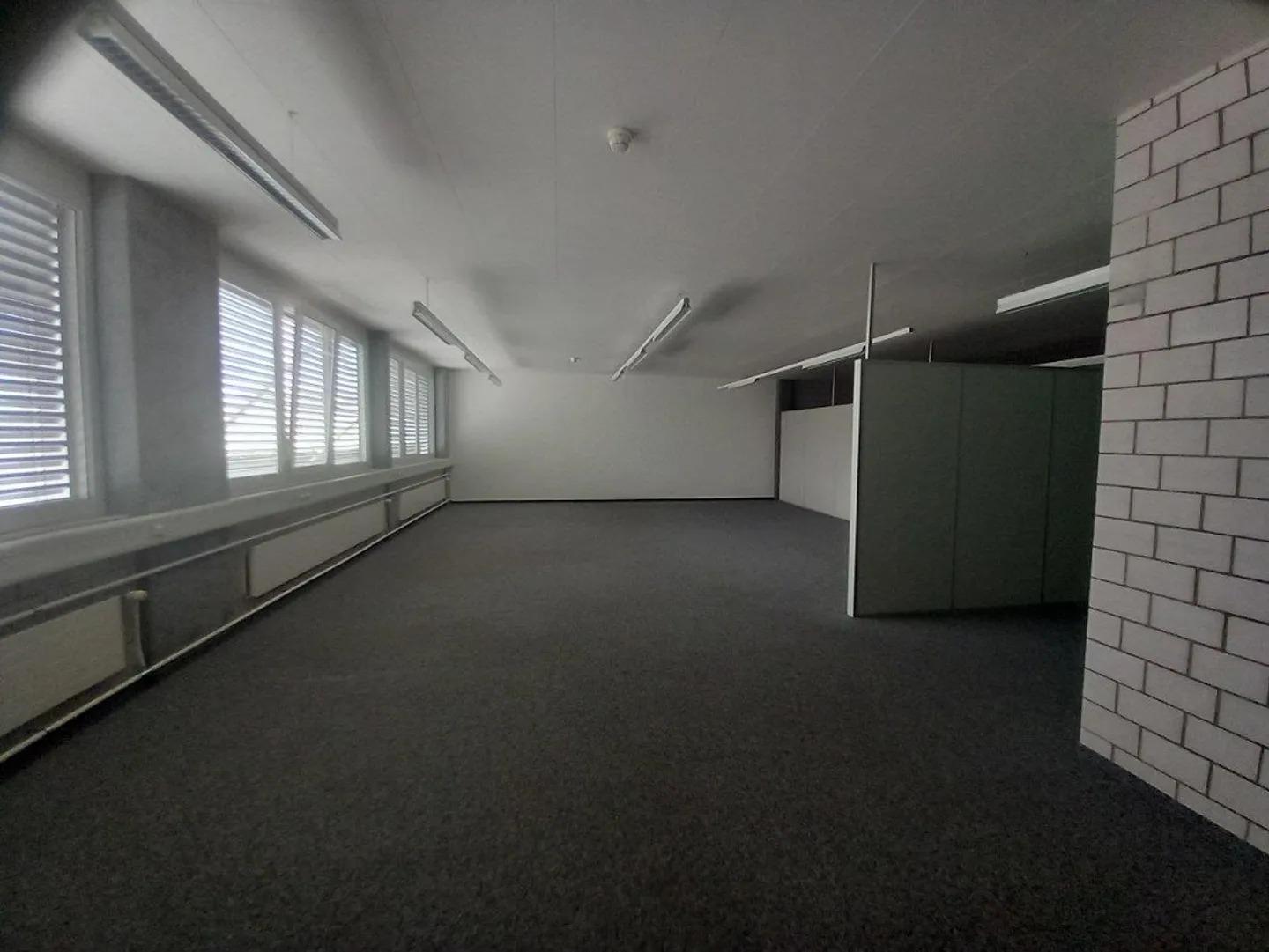 Office space with small kitchenette and toilets - Photo 1 of 6