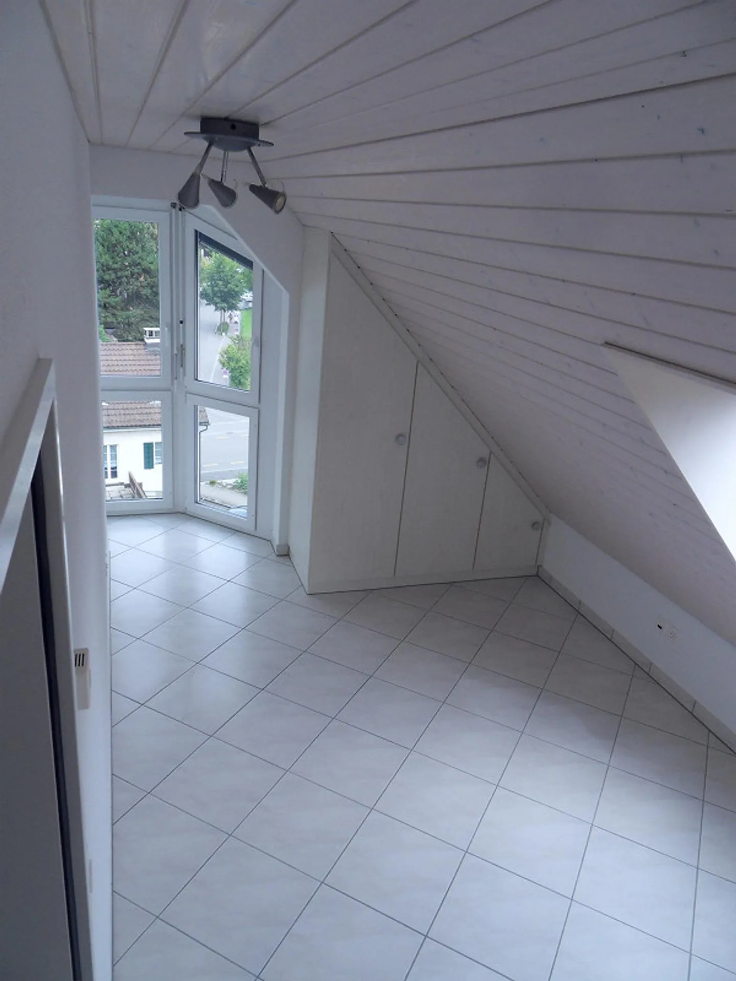 Exklusive 5.5 Zimmer Dachwohnung in Wetzikon-Kempten - Foto 8 von 14