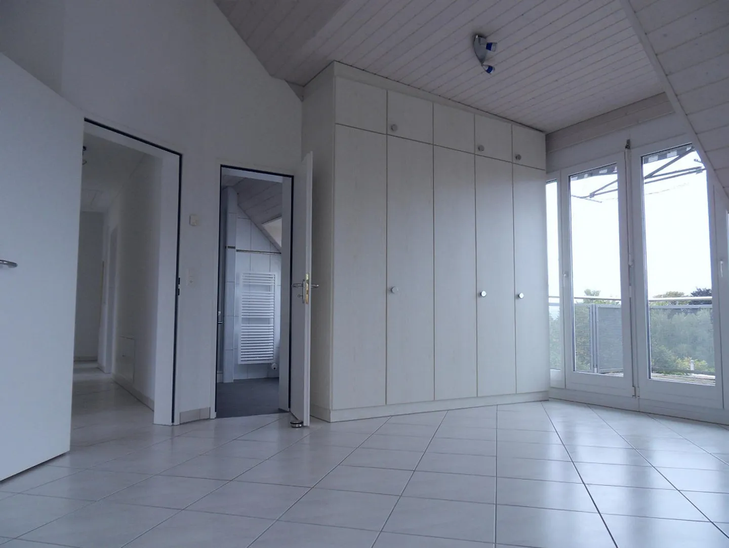 Exklusive 5.5 Zimmer Dachwohnung in Wetzikon-Kempten - Foto 10 von 14