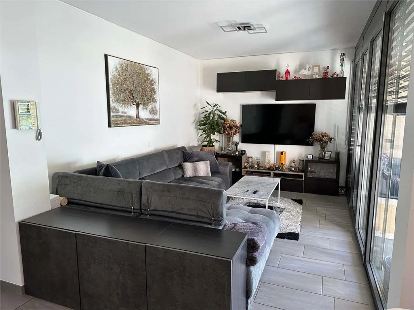 Molino Nuovo, elegant 3.5 furnished apartment with terrace - Photo 1 of 10