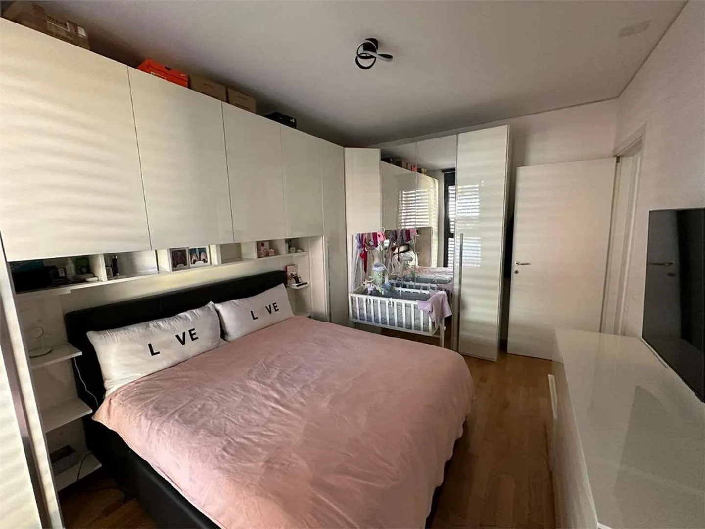 Molino Nuovo, elegant 3.5 furnished apartment with terrace - Photo 4 of 10