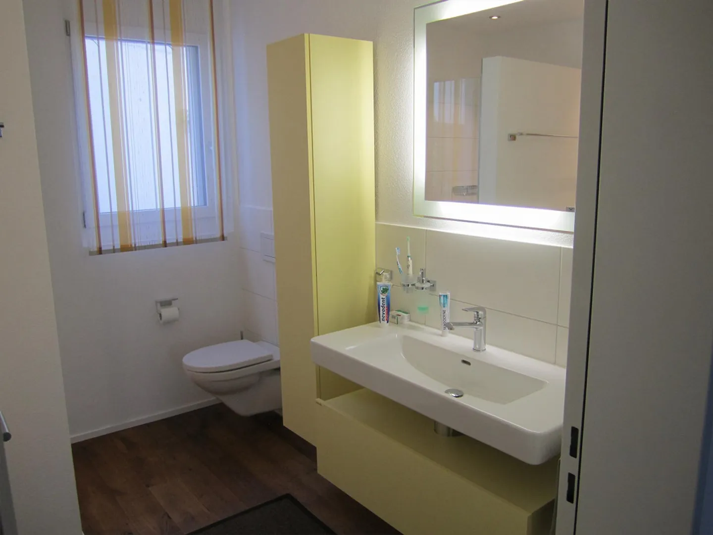 Experience Magical Sunsets at Lake Sempach - Photo 9 of 12