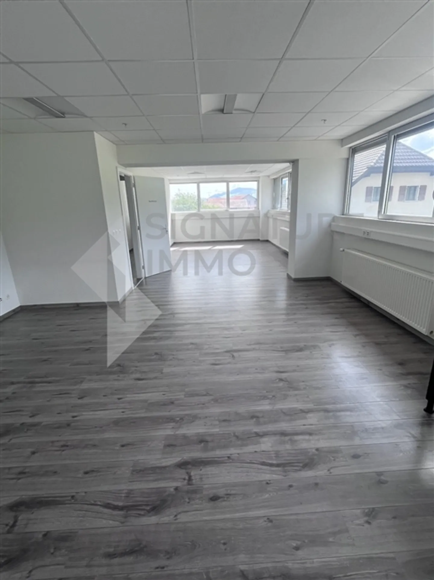 For rent - Rarely on the market multipurpose commercial space of 594 m² - Photo 13 of 13