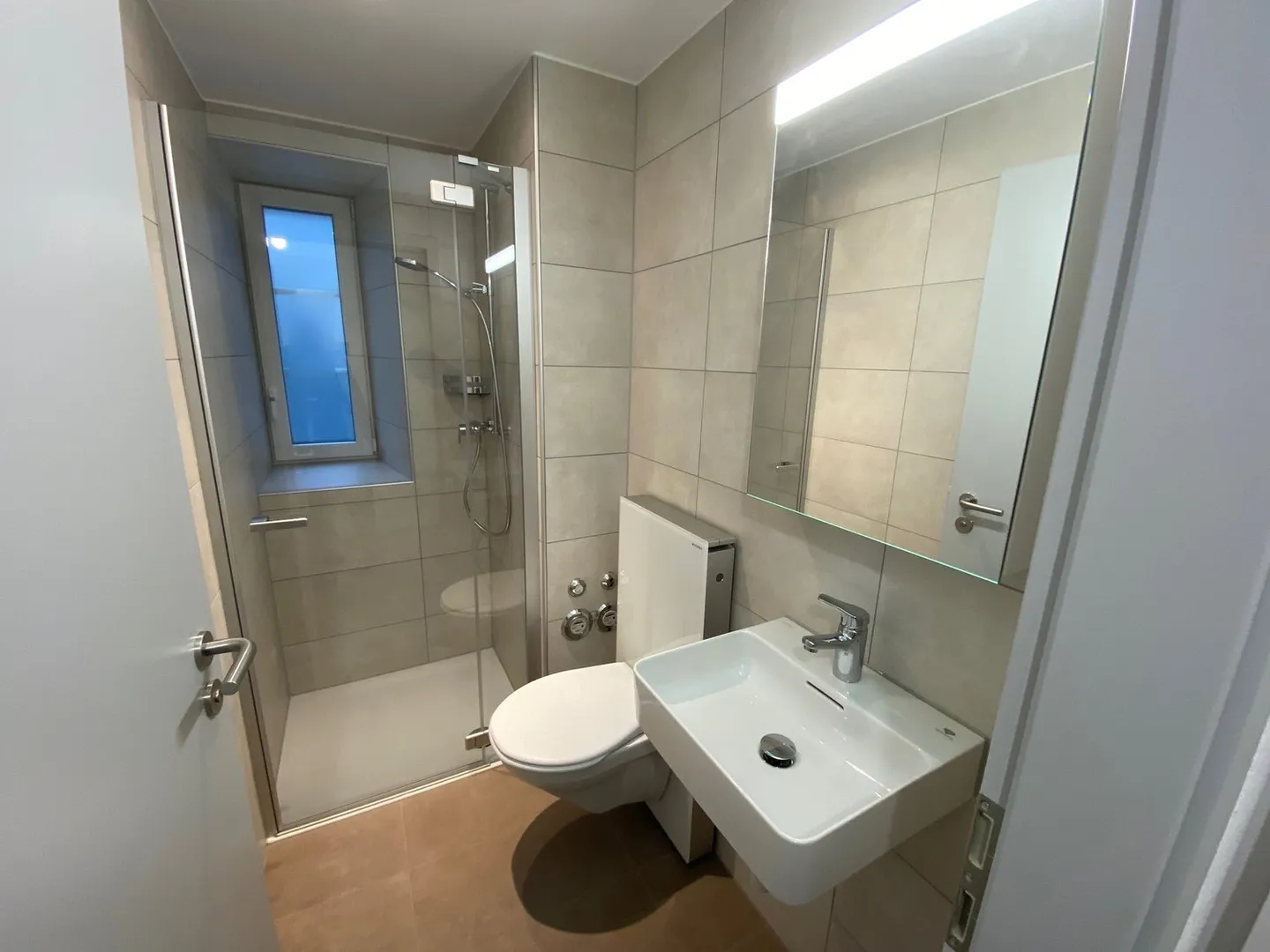 Charmantes Apartment mit Balkon - Foto 4 von 8