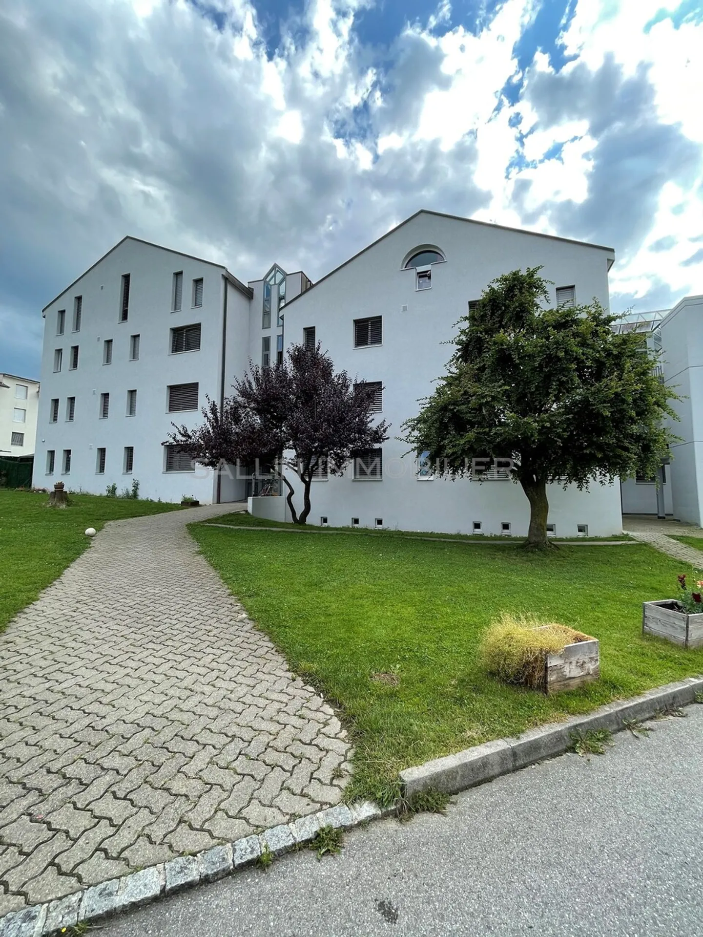 Duplex apartment with 4½ rooms - Photo 2 of 12