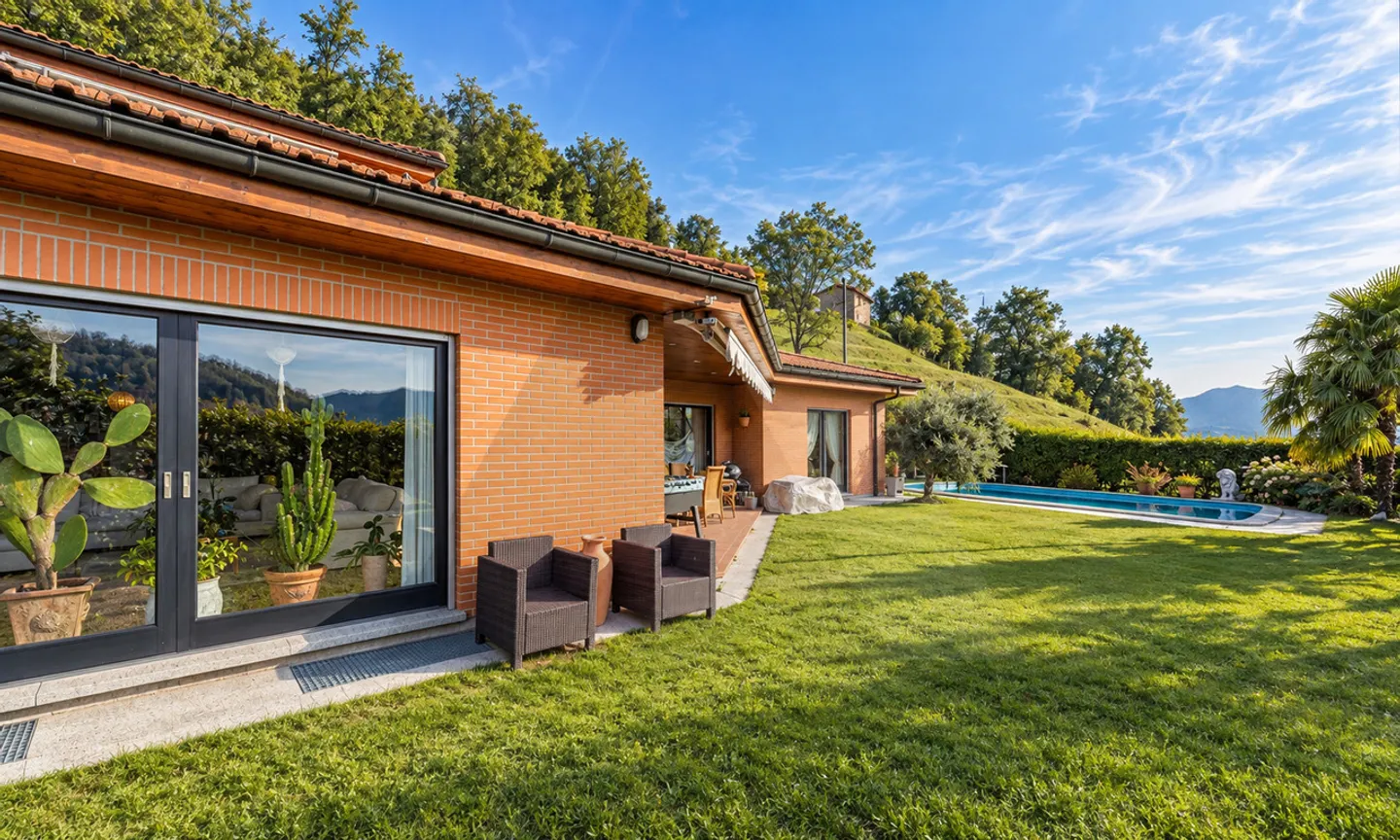 Villa spaziosa con piscina - Foto 6 di 16