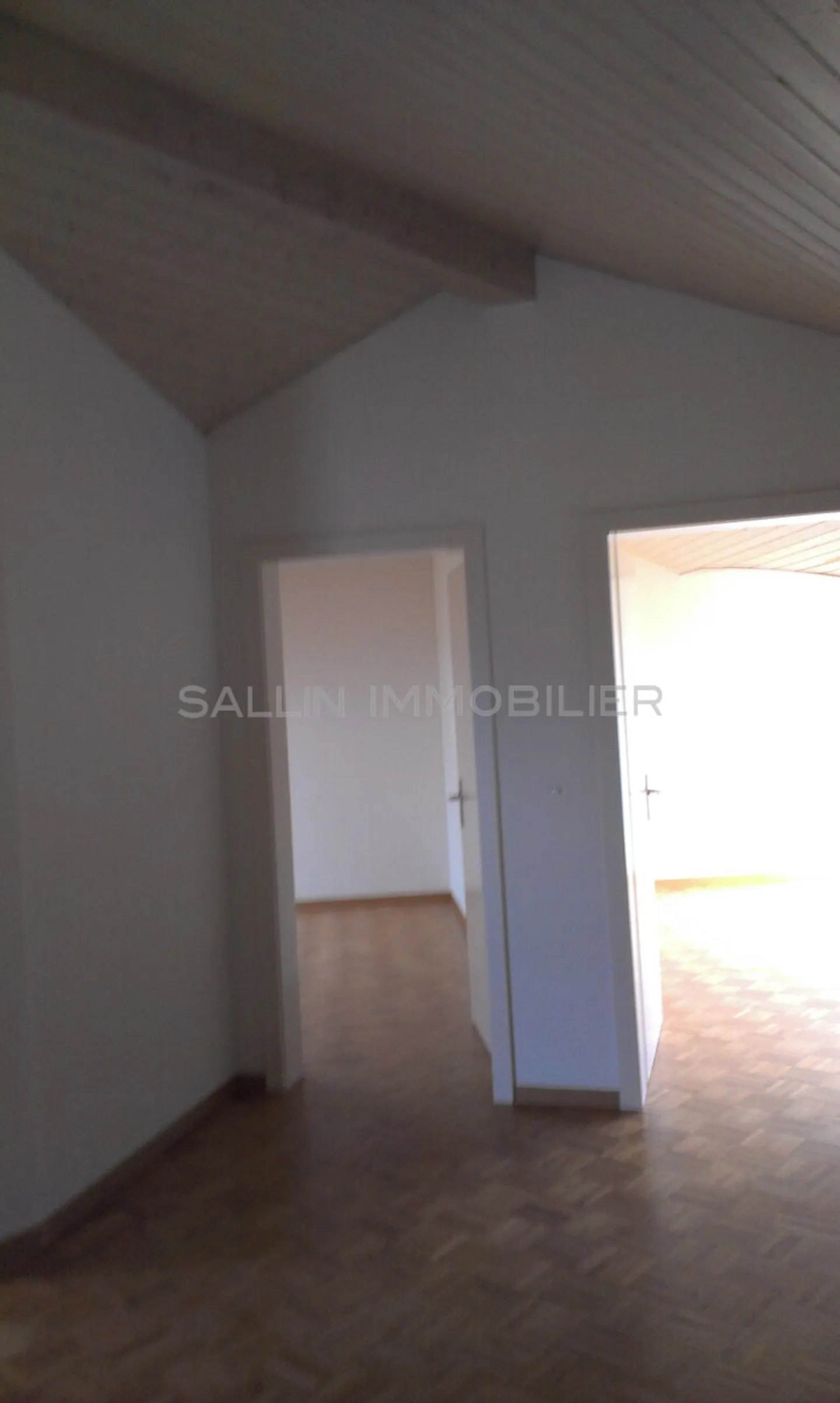 Duplex apartment with 4½ rooms - Photo 8 of 12