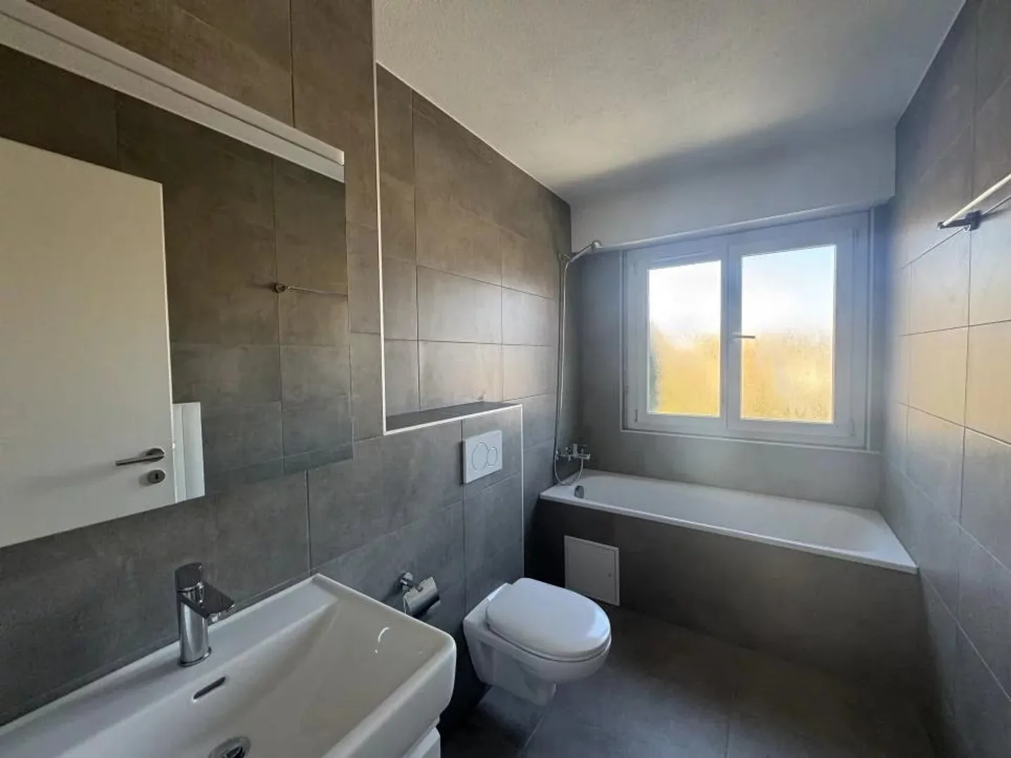 Appartement de 4.5 pièces lumineux - Photo 9 sur 14