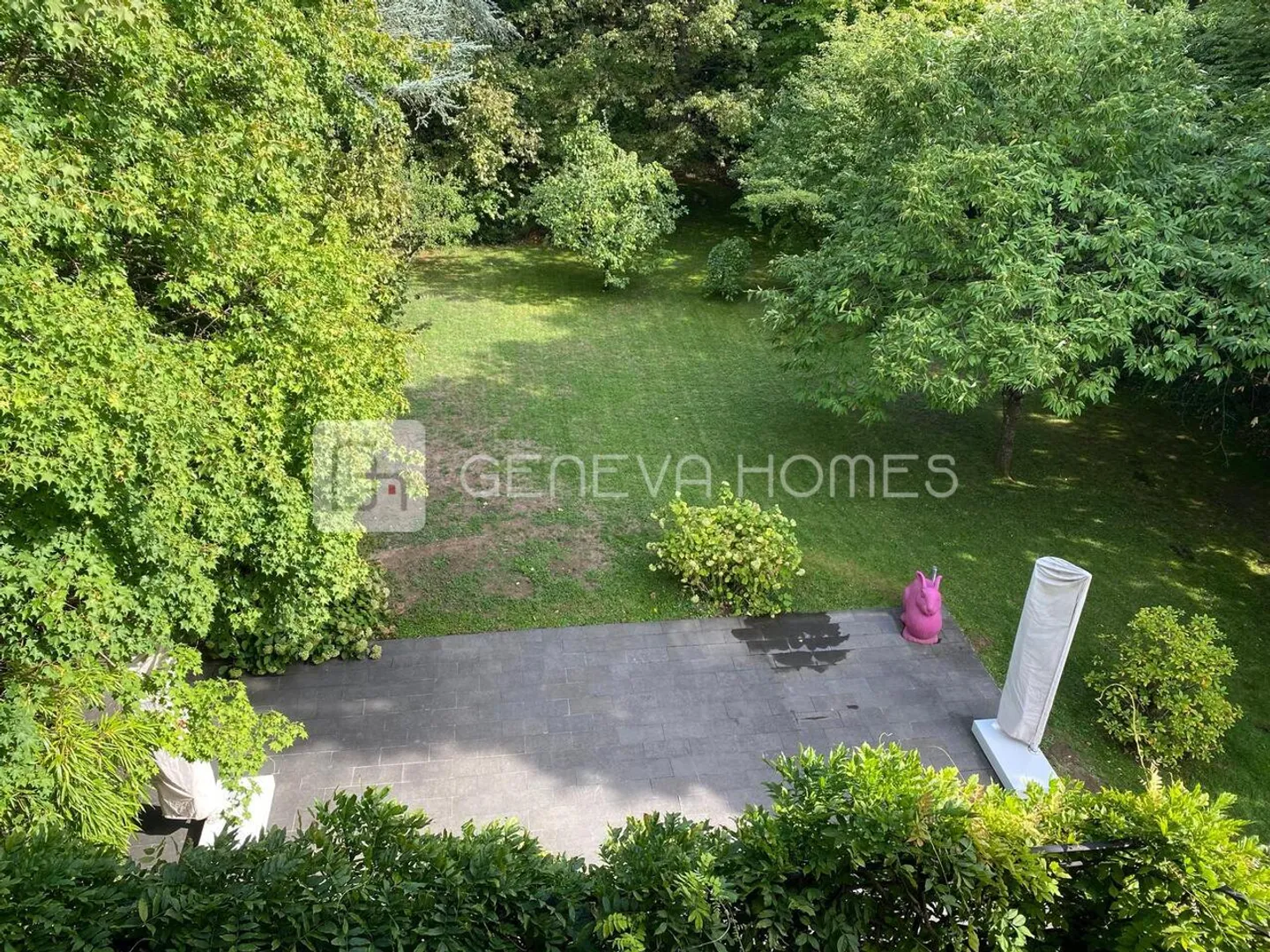 12-room House - Photo 5 of 5