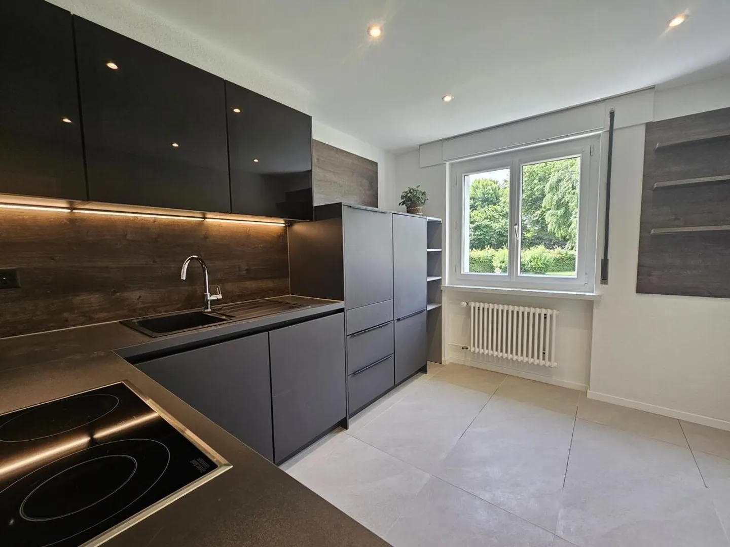 Appartamento confortevole 4.5 stanze a due passi dal centro - Foto 2 di 13