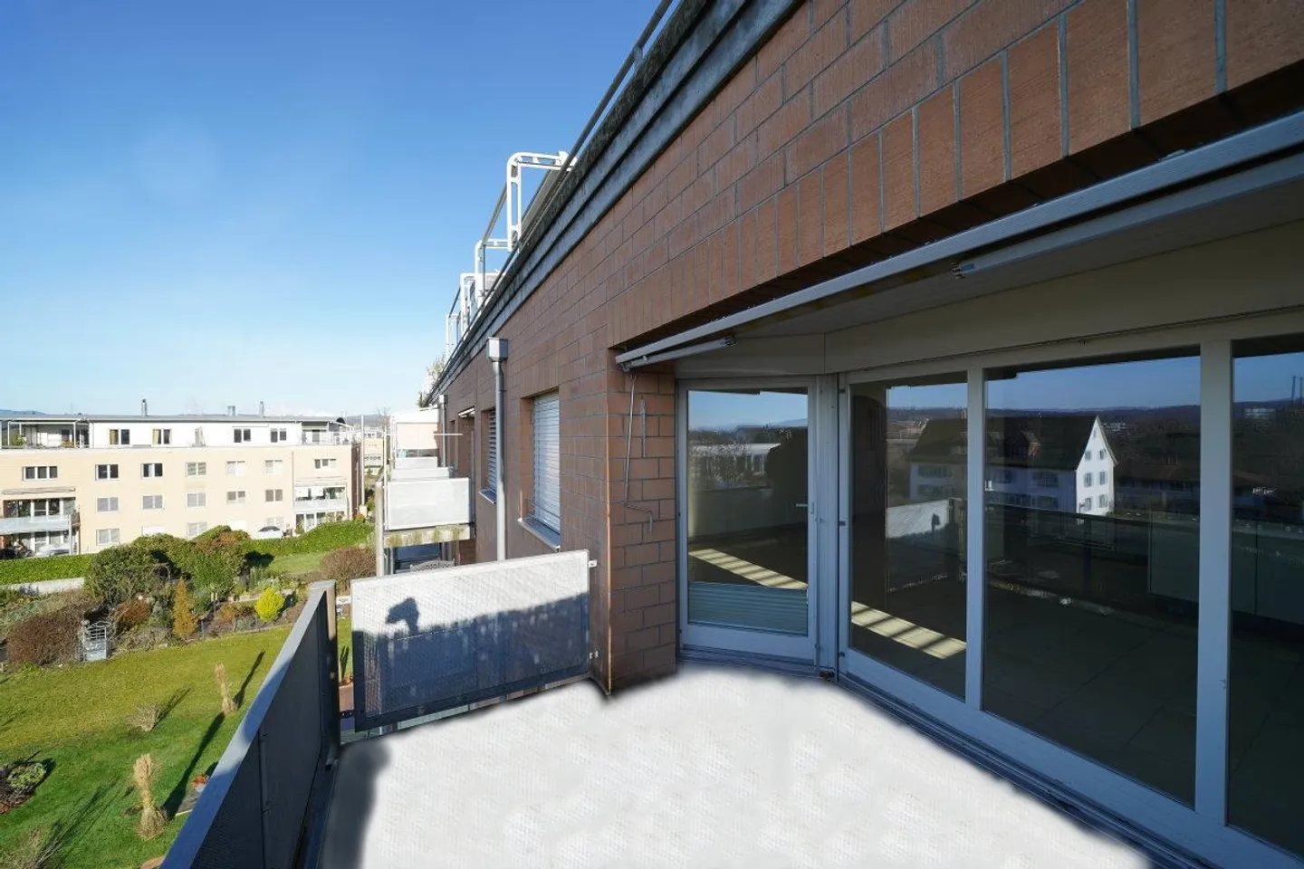 Appartamento in vendita - Foto 2 di 17