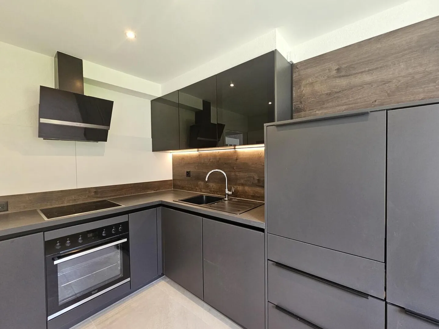Appartamento confortevole 4.5 stanze a due passi dal centro - Foto 3 di 13
