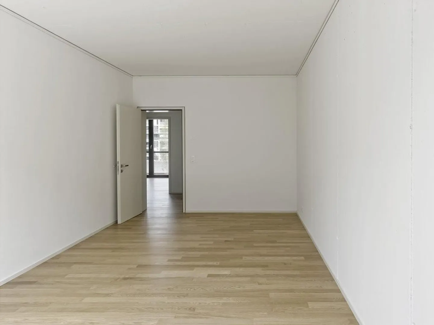 Appartamento con stile e terrazza eccezionale - Foto 3 di 5