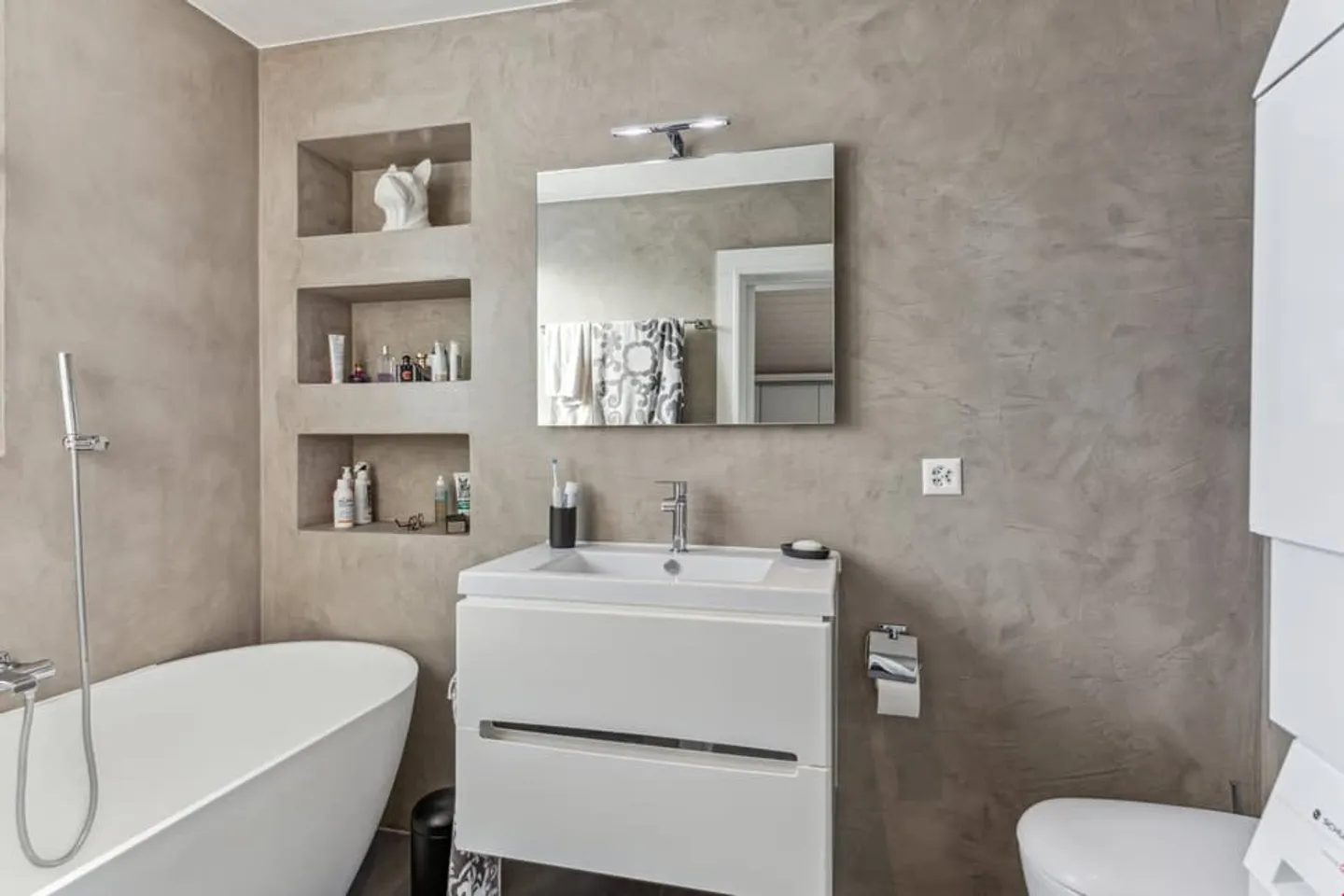 Modern 3.5 Room Apartment - Photo 5 of 5