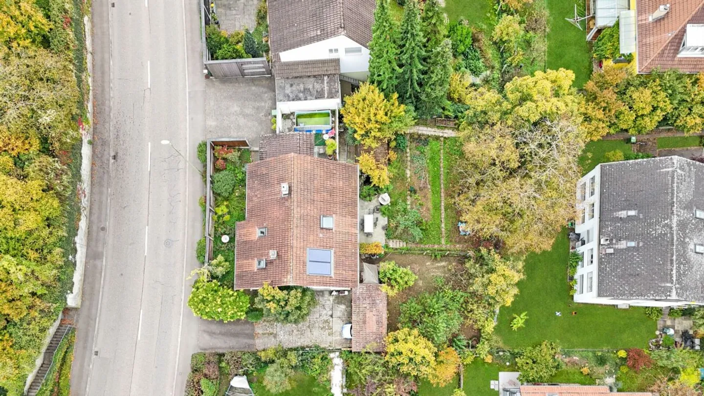 Spacious Single-Family Home / Building Land - Photo 15 of 17