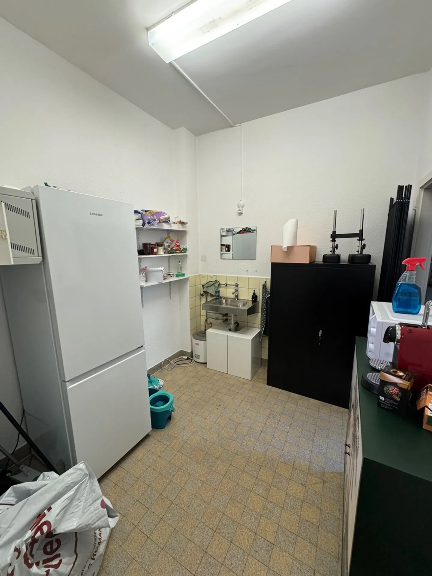 IDEALE LAGE - GEWERBLICHER RAUM - Foto 8 von 8