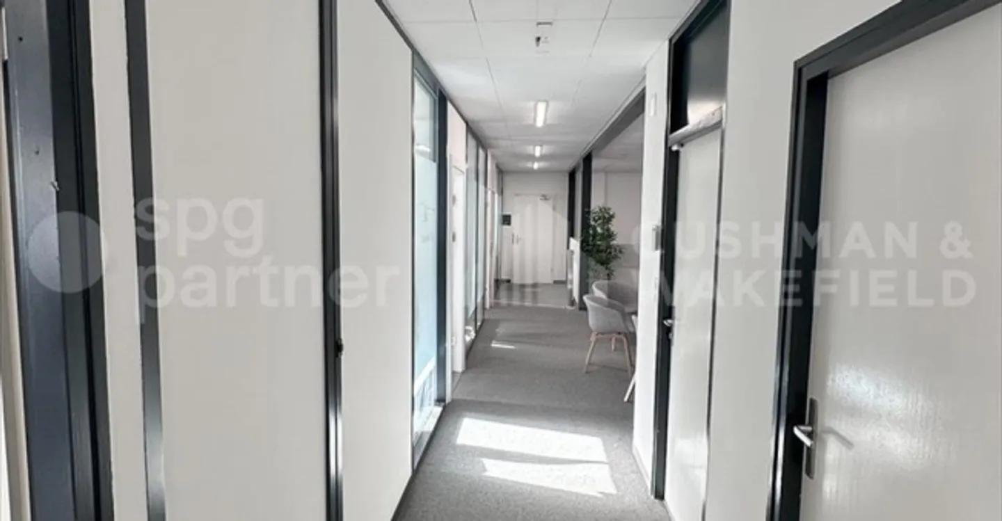 Office - Photo 2 of 5