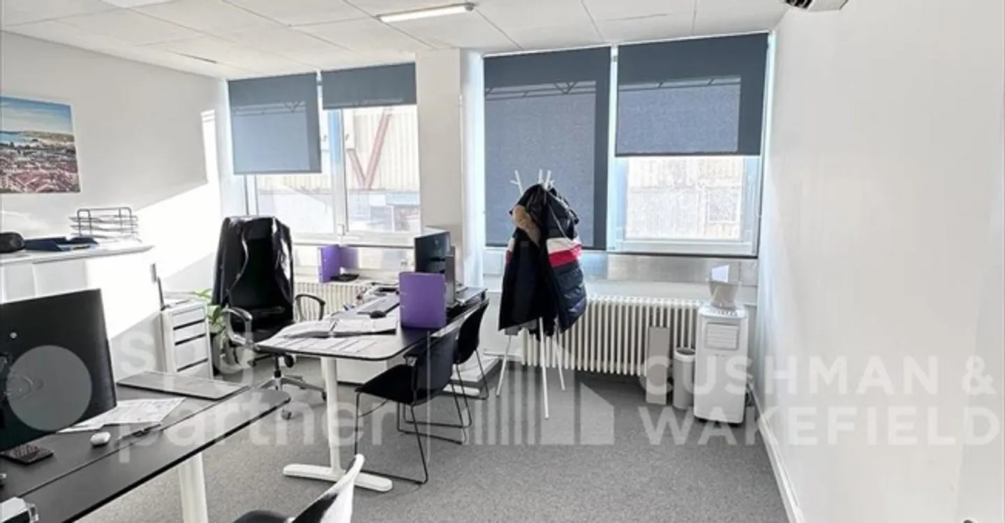 Office - Photo 4 of 5