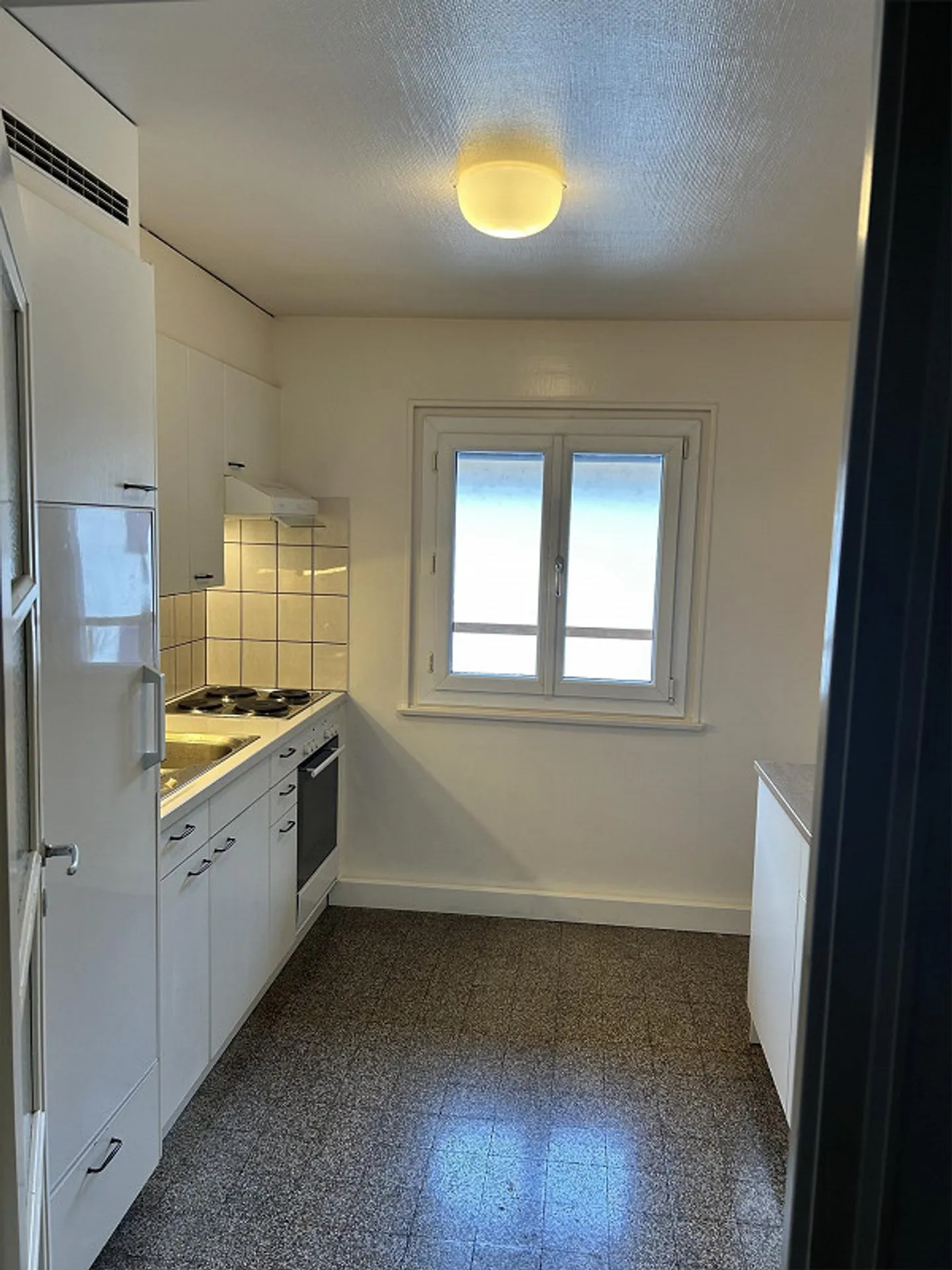 3,5-Zimmer-Wohnung (2 Schlafzimmer) – 1900 CHF – Lausanne Zentrum - Foto 8 von 11