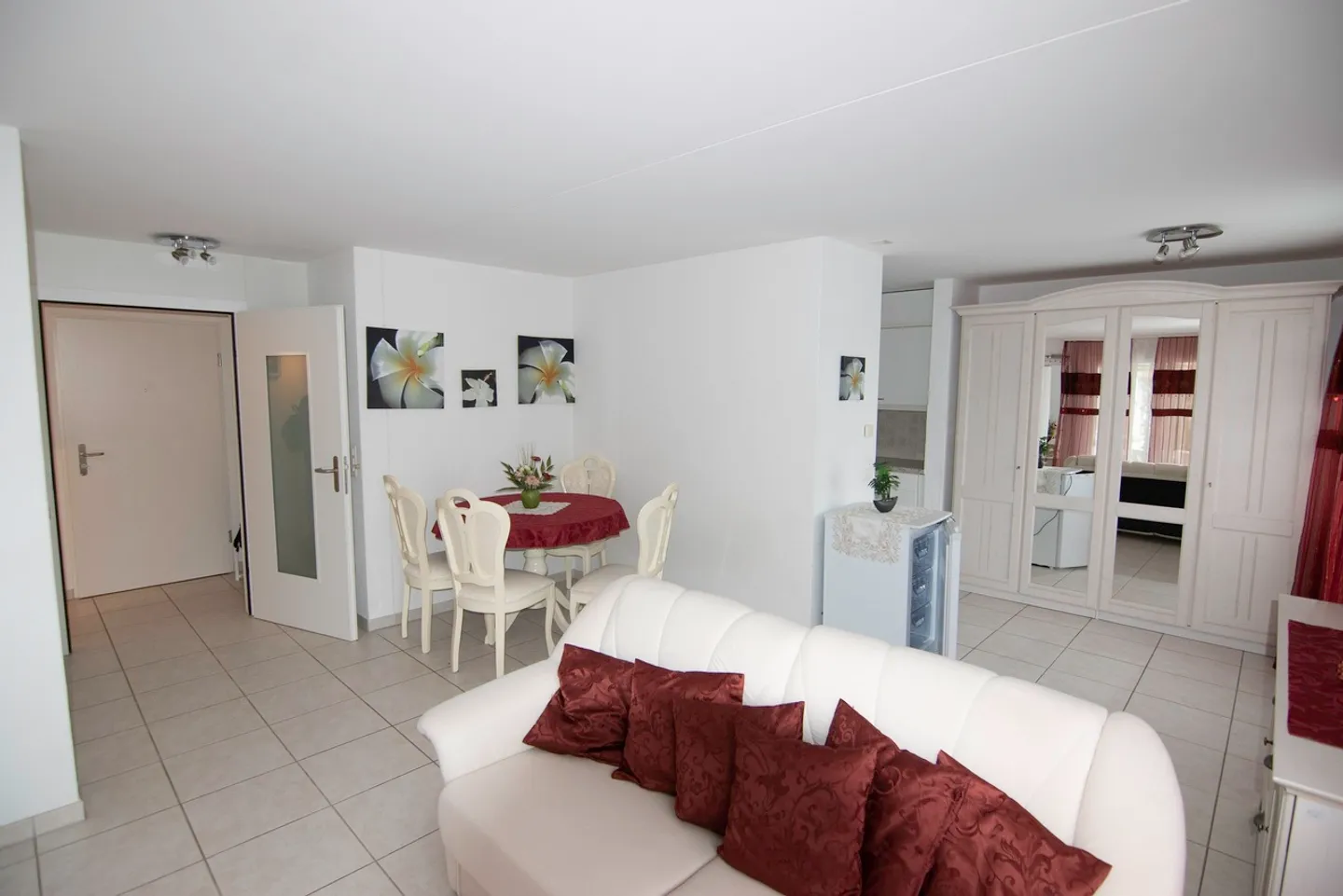2,5 Zimmer möblierte Wohnung mit Terrasse - Foto 8 von 11