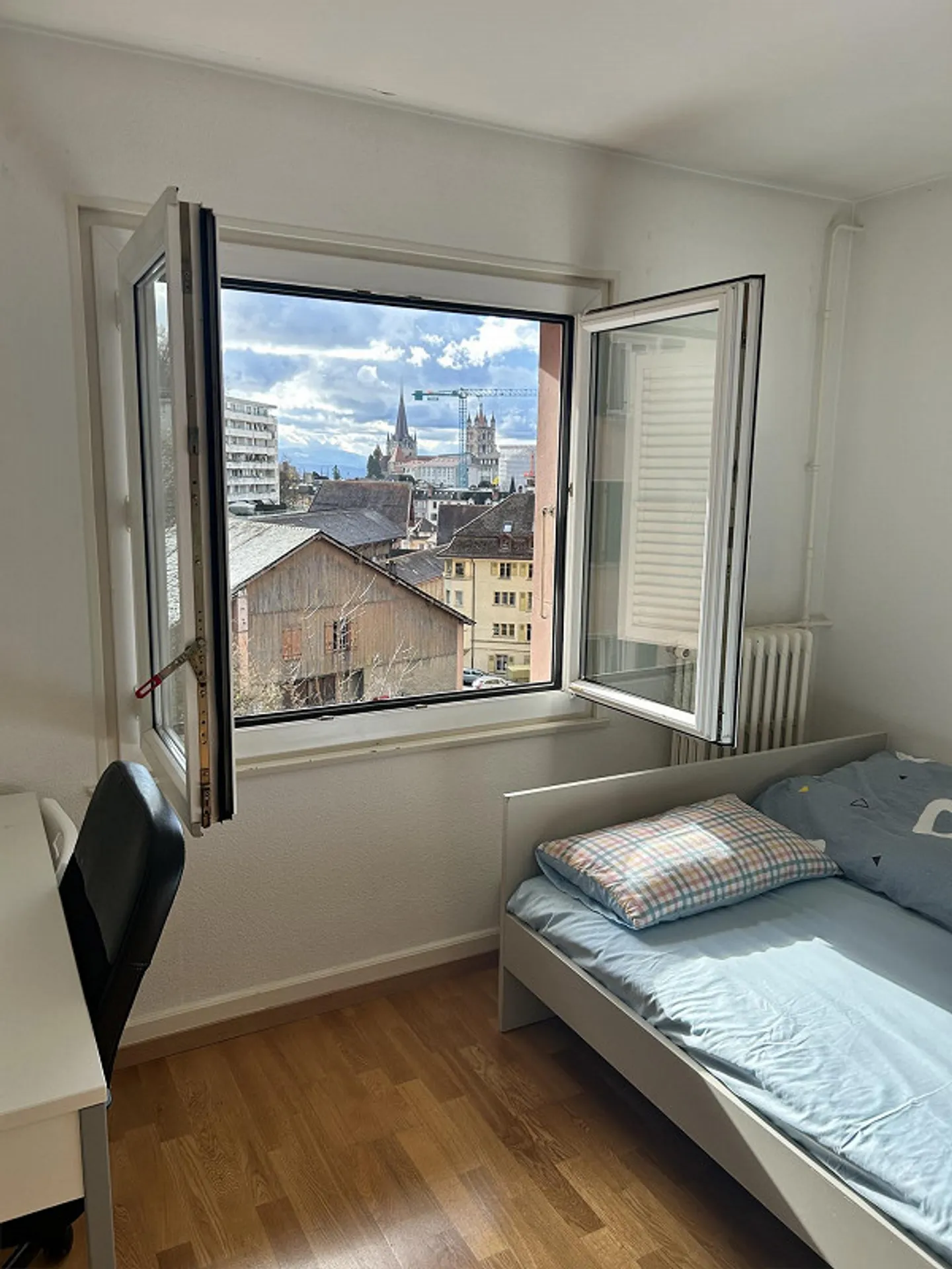 3,5-Zimmer-Wohnung (2 Schlafzimmer) – 1900 CHF – Lausanne Zentrum - Foto 2 von 11