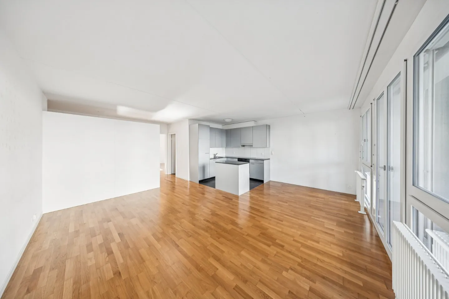 Appartamento al piano terra di 3,5 locali con disposizione ottimale degli spazi - Foto 2 di 8