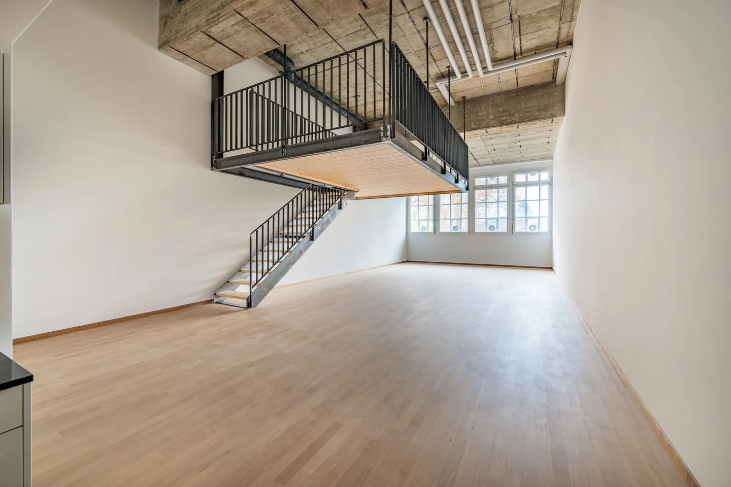 Appartamento Loft Industriale in Affitto Direttamente al Lago - Foto 1 di 6