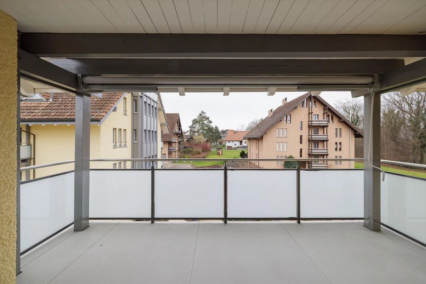 Appartement moderne avec piscine commune ! - Photo 10 sur 10