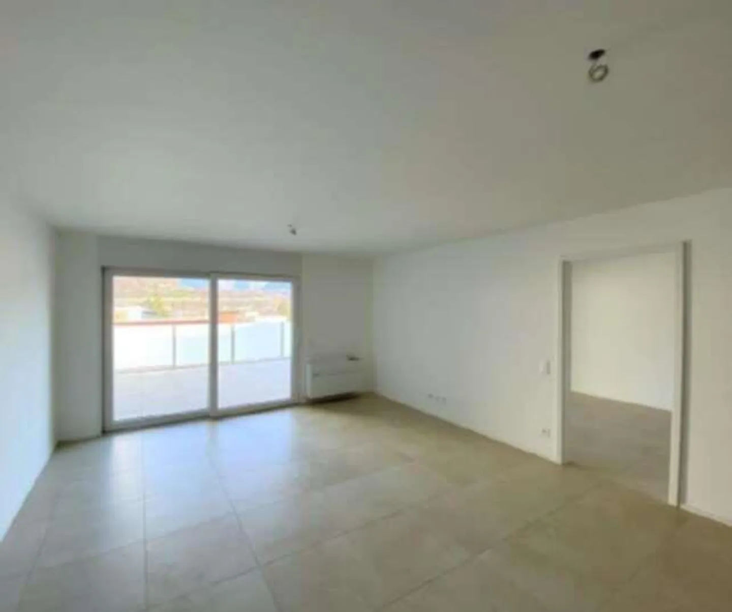 Nuovo e luminoso appartamento 2.5 locali con grande terrazzo in affitt - Photo 1 of 6