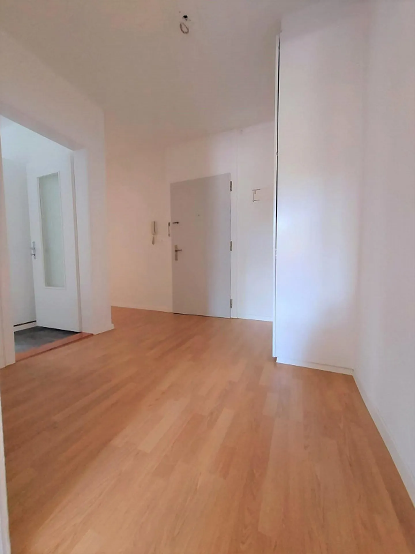 Appartamento di 3 stanze al 4° piano a destra - Foto 8 di 8