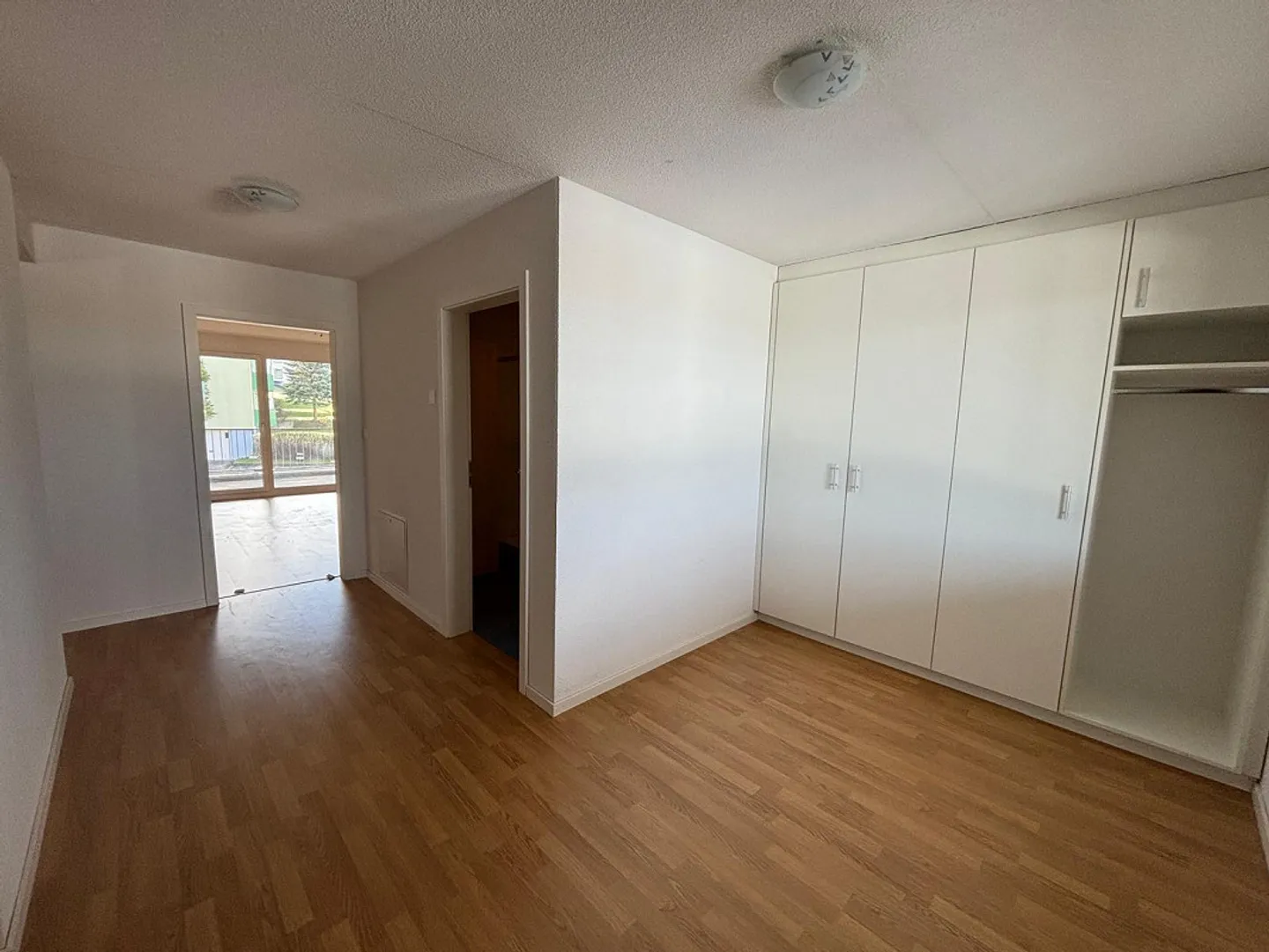 Spacious 2.5-room apartment in Sirnach - Photo 7 of 10