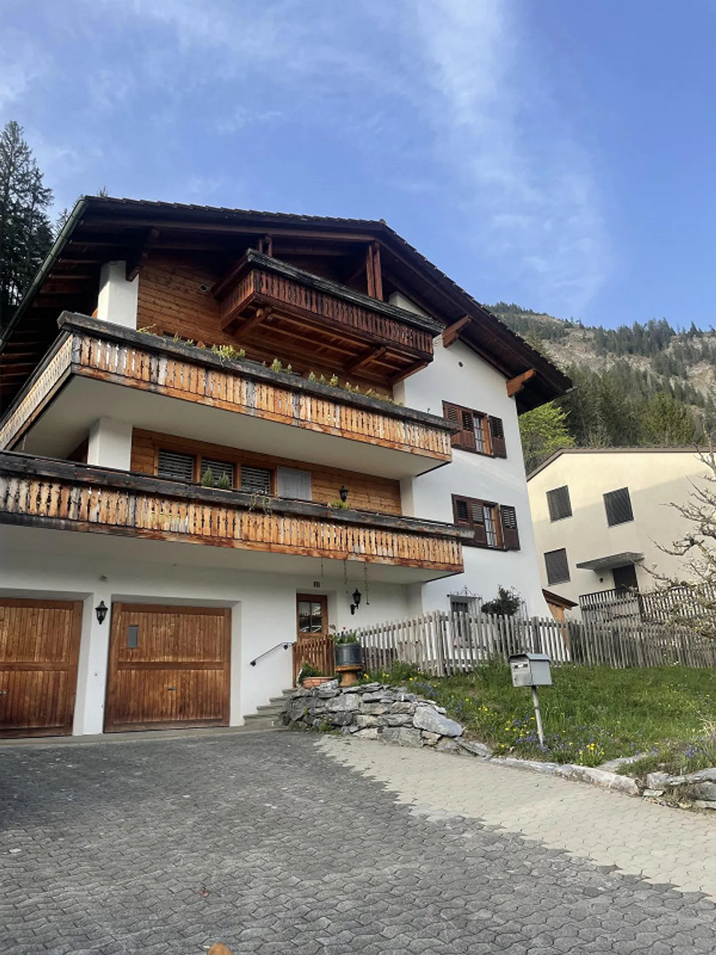 2½-Zimmer-Wohnung in ruhiger Lage nahe Crestasee - Foto 1 von 20