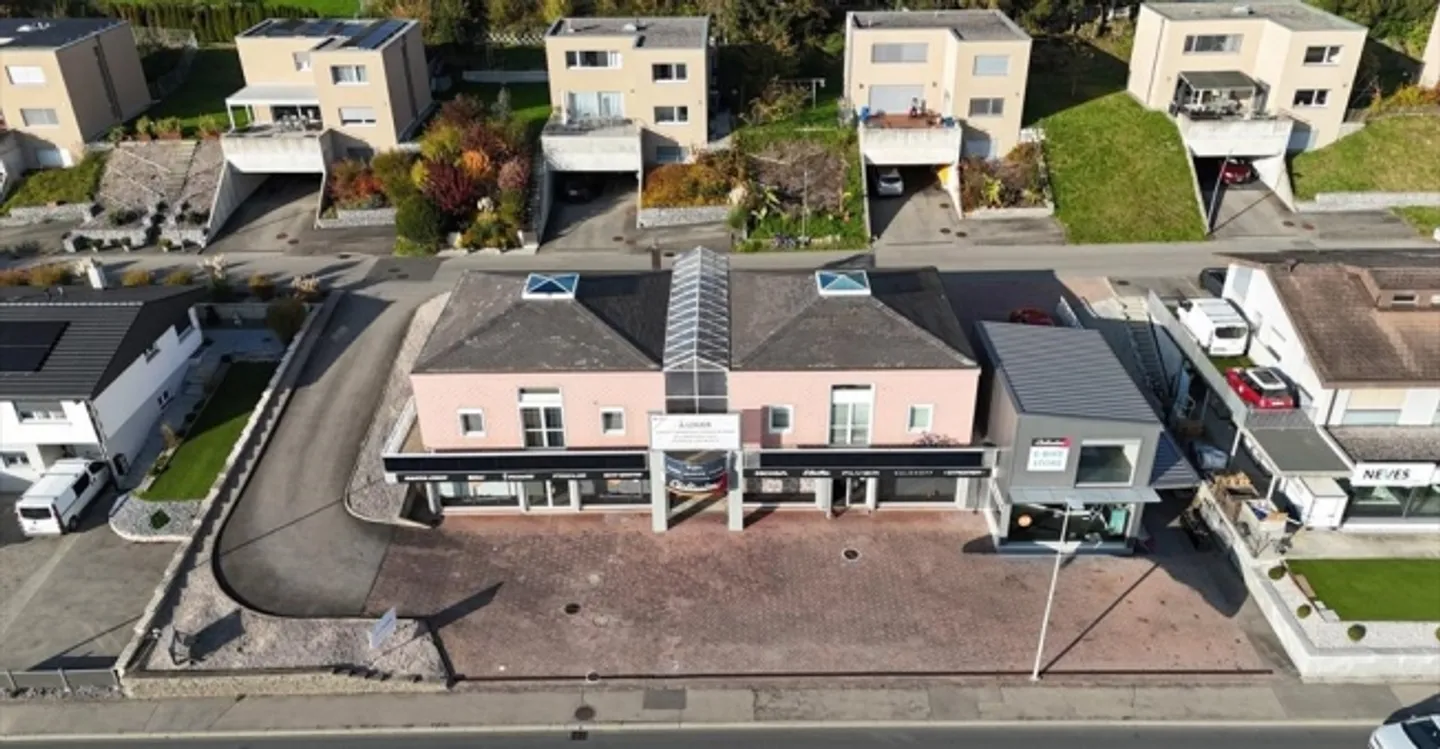 Mischgenutztes Gebäude mieten - Foto 1 von 11