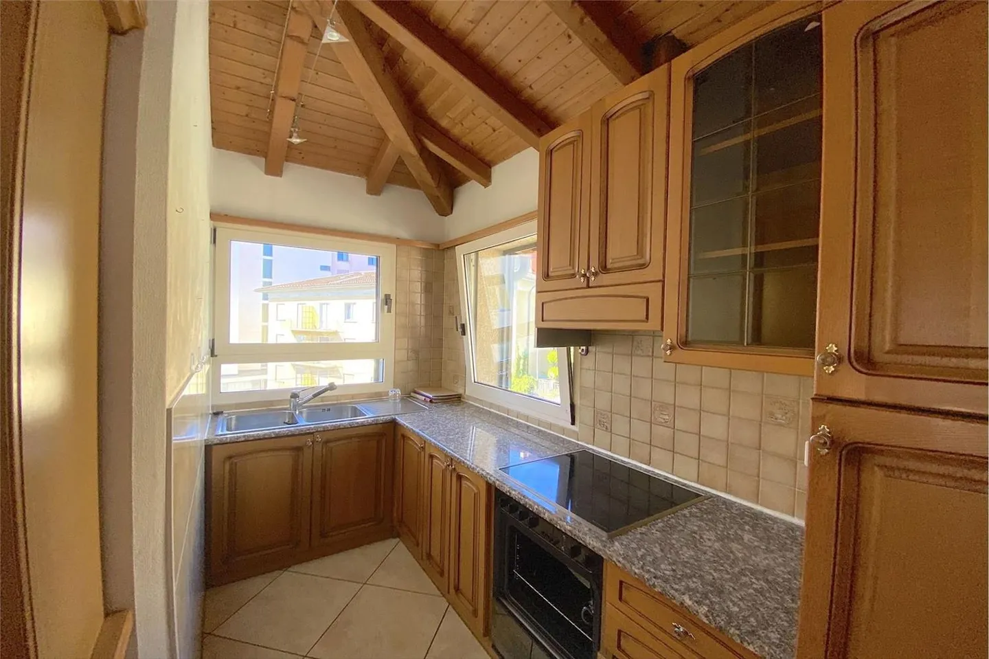 Residential Building - Photo 8 of 13