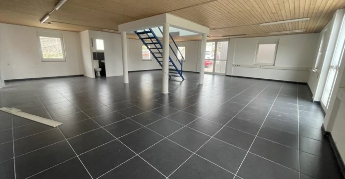 Mischgenutztes Gebäude mieten - Foto 5 von 11