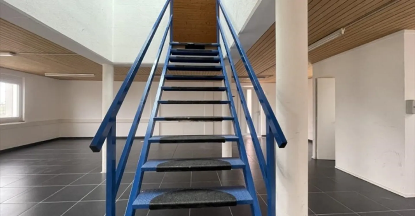 Mischgenutztes Gebäude mieten - Foto 10 von 11