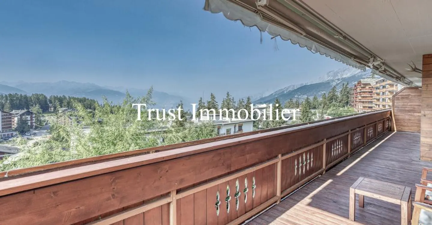 5006. 5.5-room apartment in a privileged setting in Crans - Photo 3 of 12