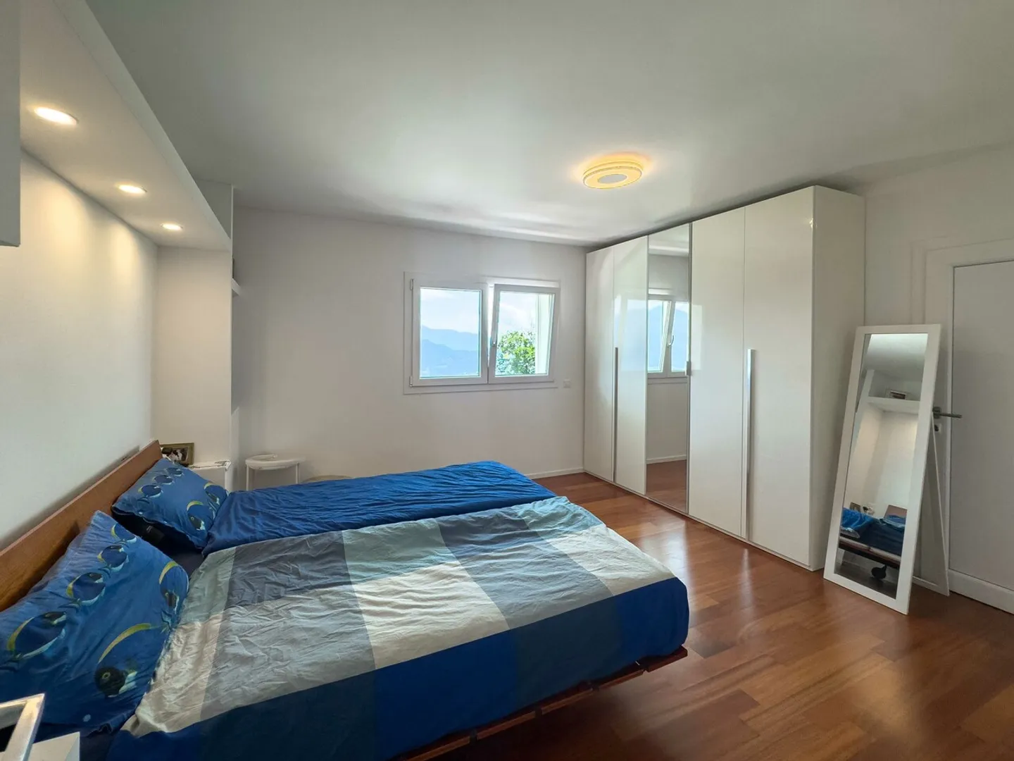 Prestigiosa villa vista lago con piscina a Cademario - Foto 6 di 7