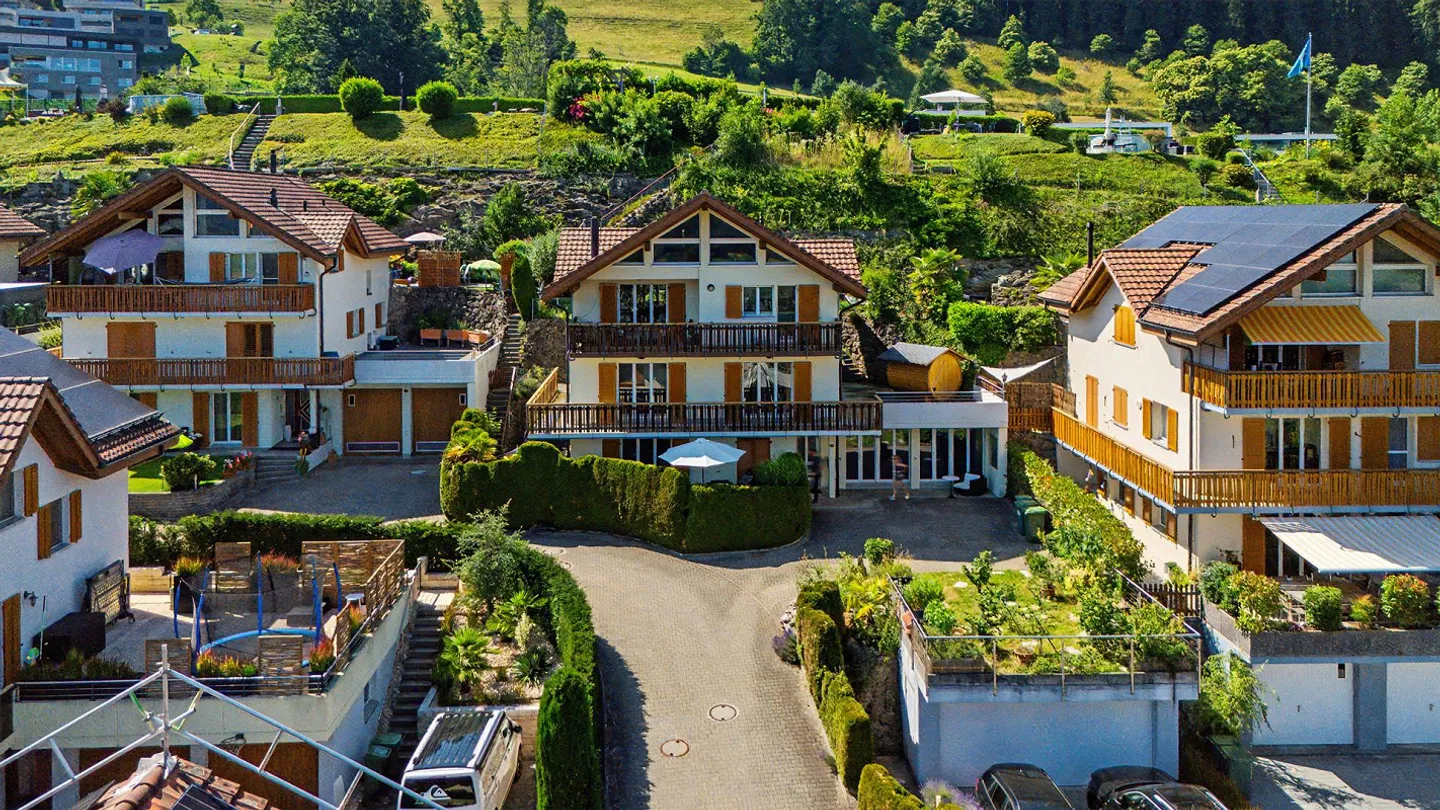 Aussergewöhnliche Maisonette mit Aussicht - Foto 1 von 8