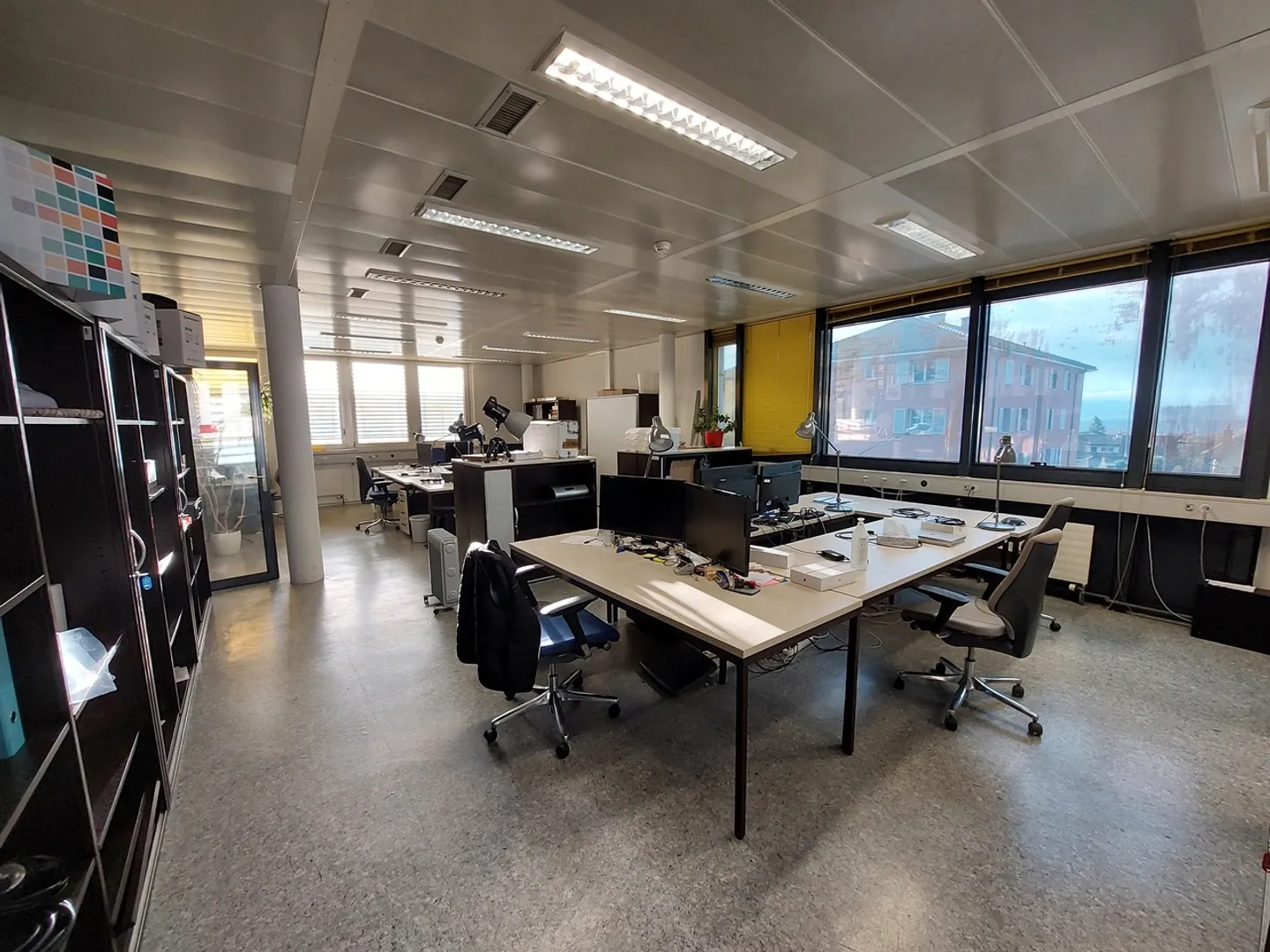 Laboratorio/ufficio 518 m2 - 3 mesi offerti - Accesso camion - Foto 3 di 8