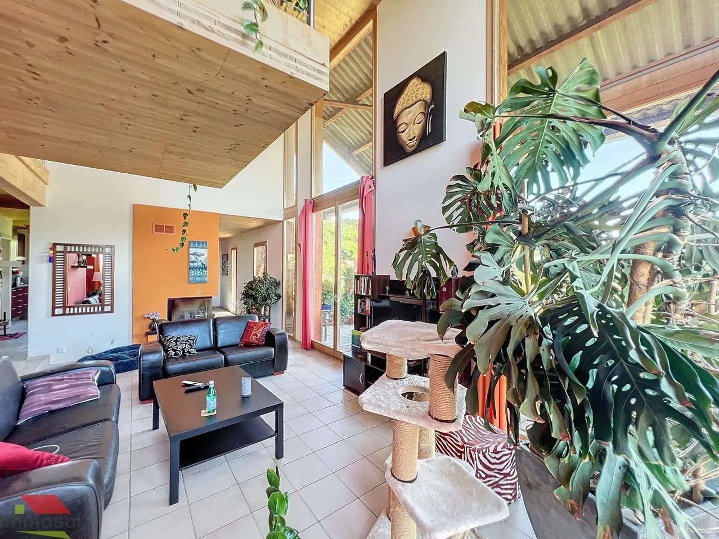 6-room House - Photo 4 of 12