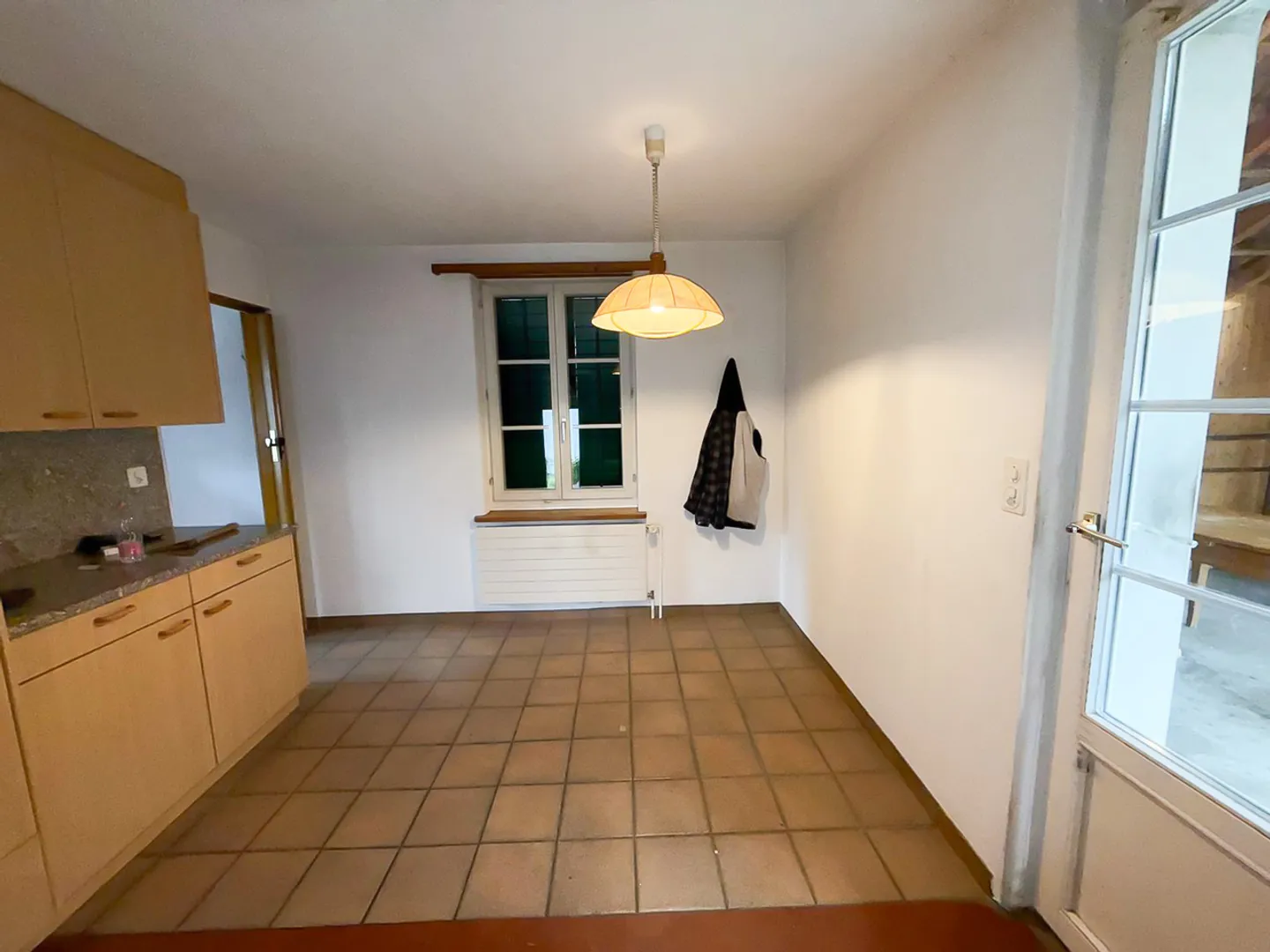 «Charmantes 4.5-Zimmer-Einfamilienhaus mit sonniger Südwest-Ausrichtung» - Foto 3 von 14