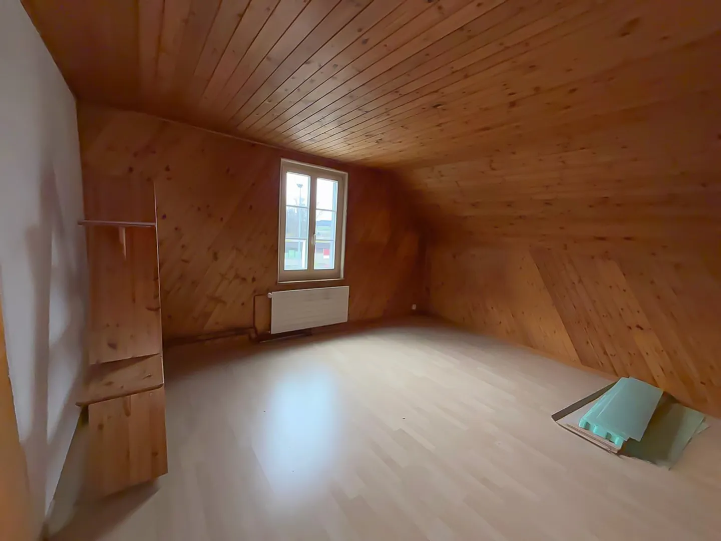 «Charmantes 4.5-Zimmer-Einfamilienhaus mit sonniger Südwest-Ausrichtung» - Foto 5 von 14