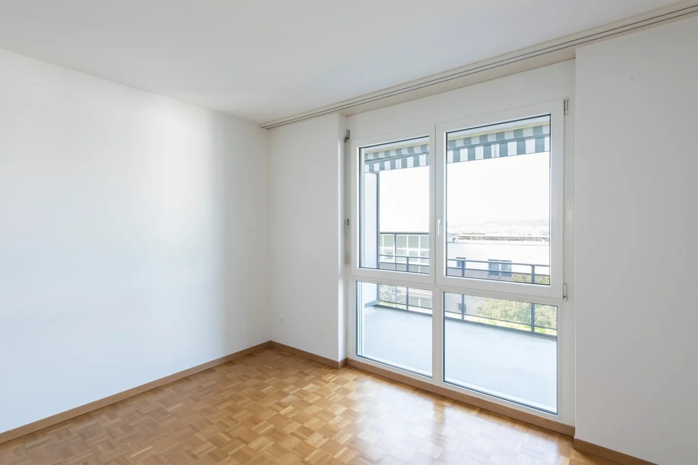 Geräumige Wohnung mit Balkon - Foto 7 von 9