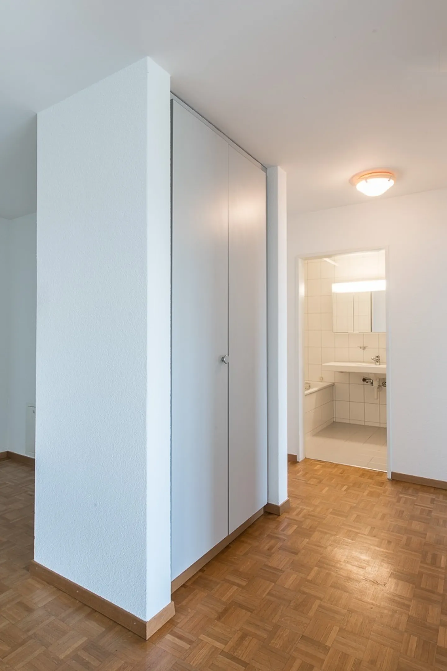 Geräumige Wohnung mit Balkon - Foto 6 von 9