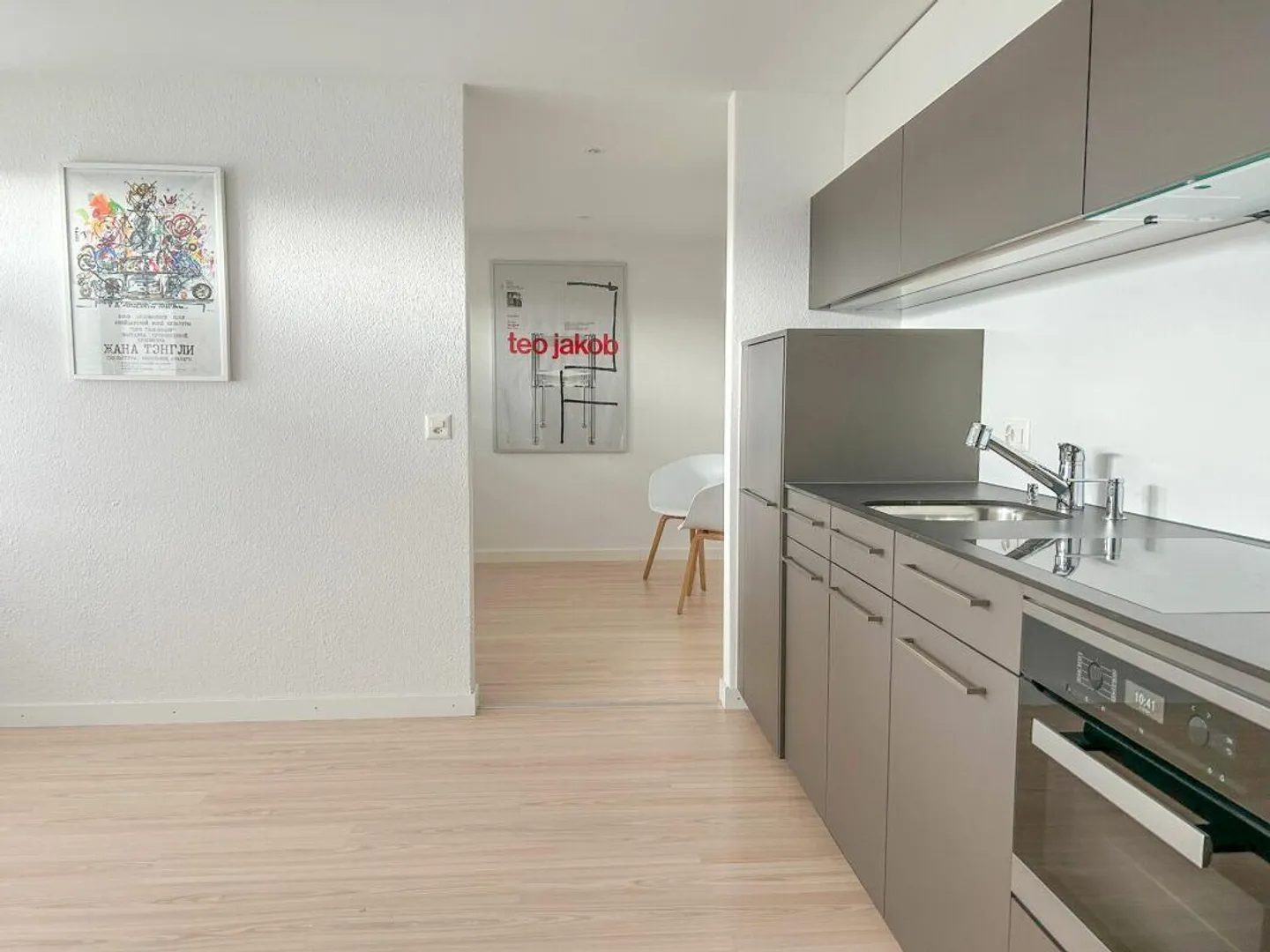 Propriété imposante et stylée avec vue sur la montagne - Photo 2 sur 12