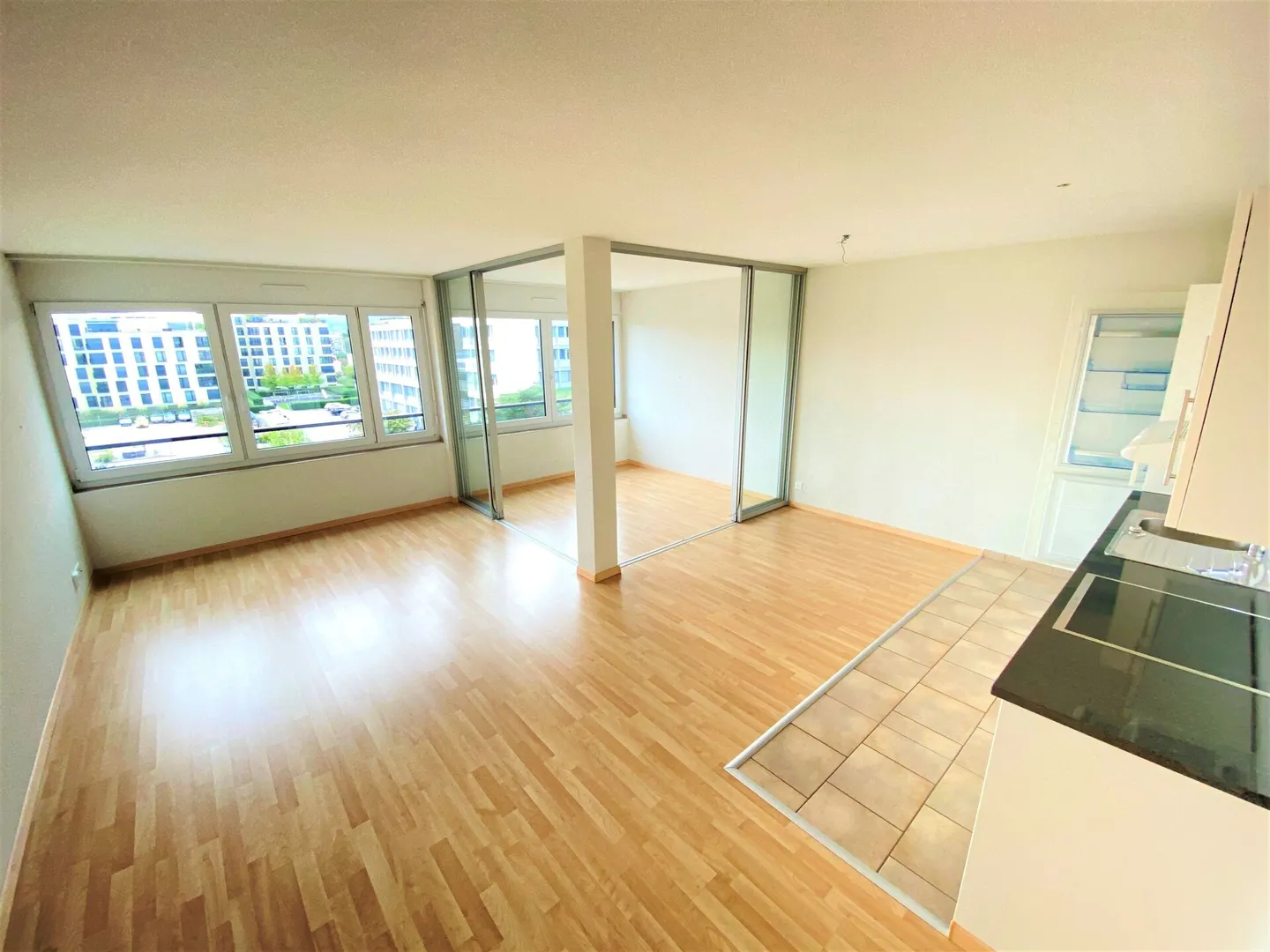 Single apartment in Zurich Seebach - Photo 1 of 6