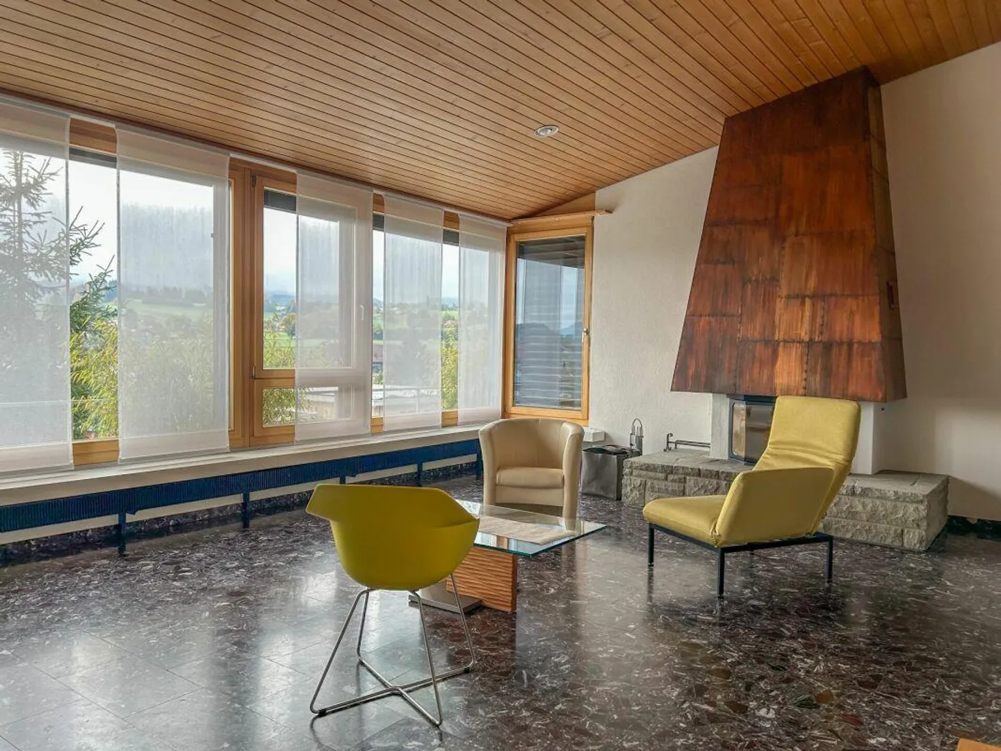 Propriété imposante et stylée avec vue sur la montagne - Photo 3 sur 12