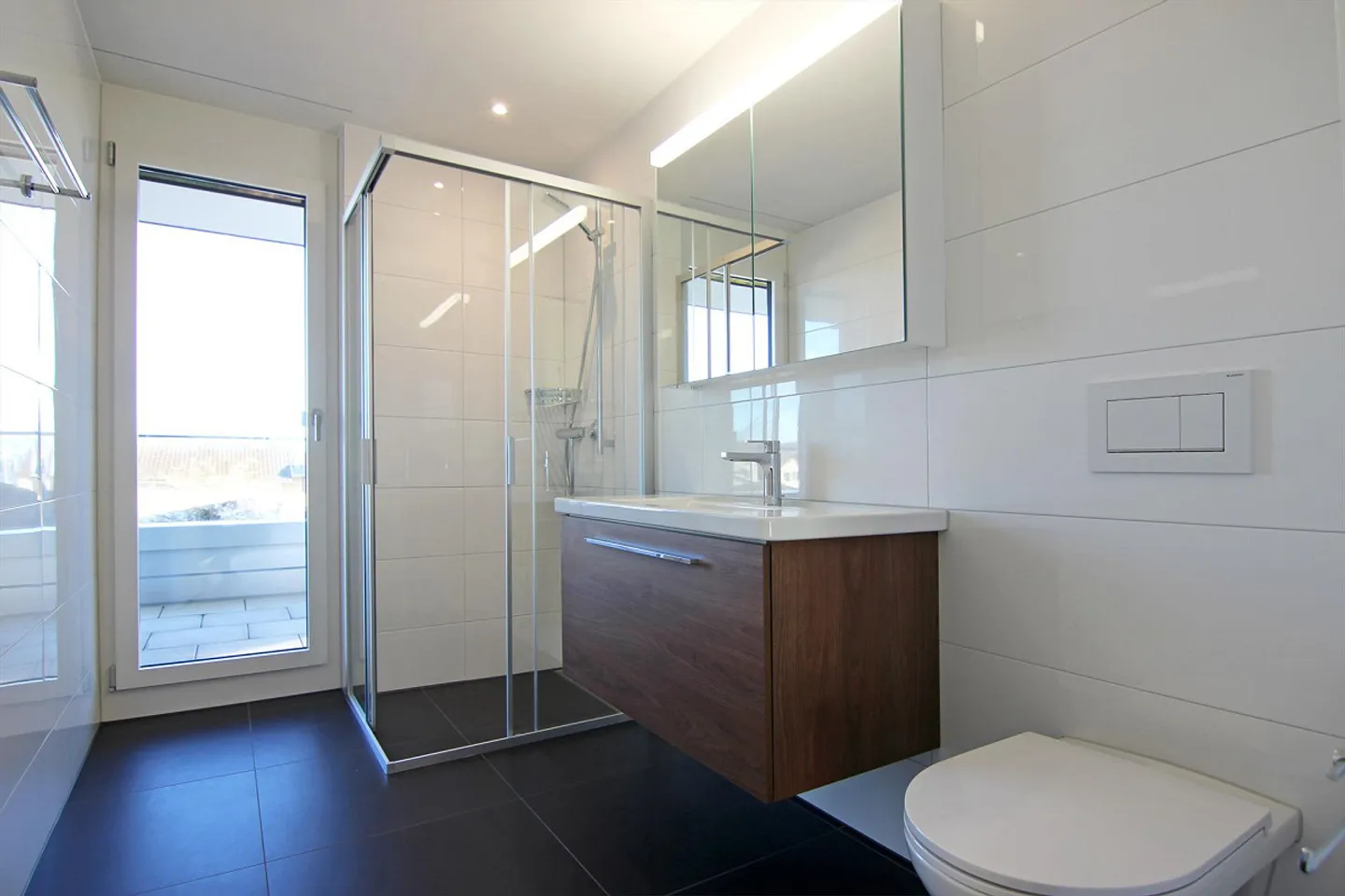 Modern Small Apartment in Optimal Location - Photo 4 of 5